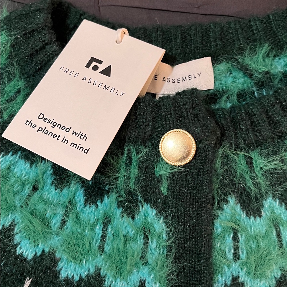 Green Patterned Women's Sweater - Picture 14 of 15